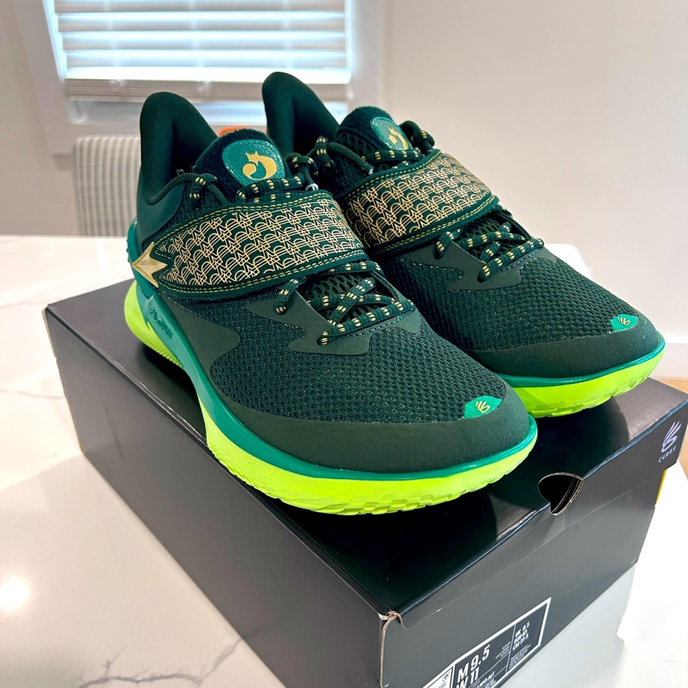 Curry Fox 1 HFD ALT Basketball Sneakers
